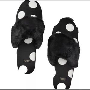 VS Victoria’s Secret slippers Black/White Polka Dots